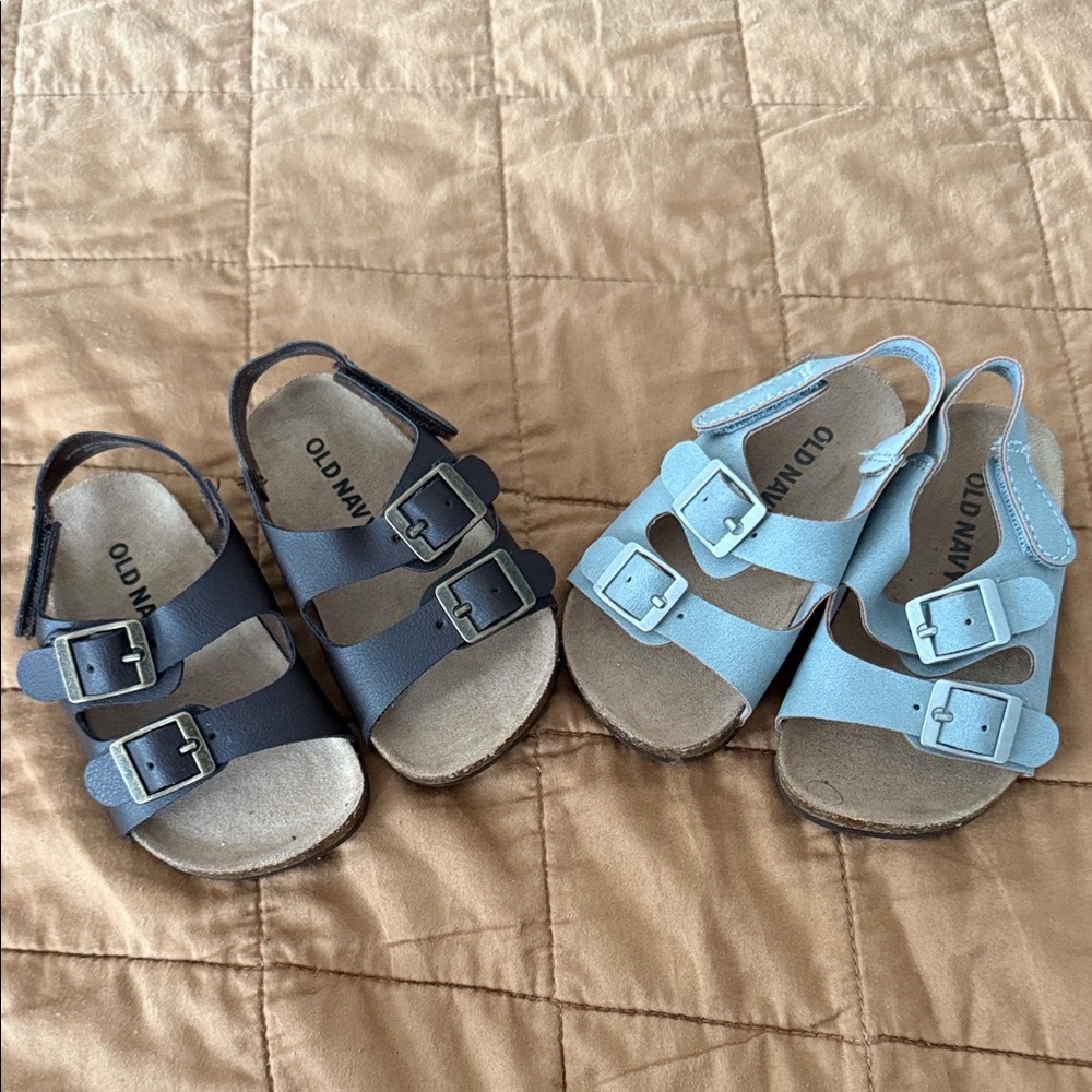 Old Navy Kids Sandals - Light Blue and Dark Blue